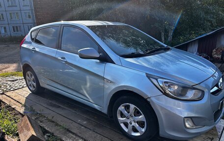 Hyundai Solaris II рестайлинг, 2012 год, 490 000 рублей, 5 фотография