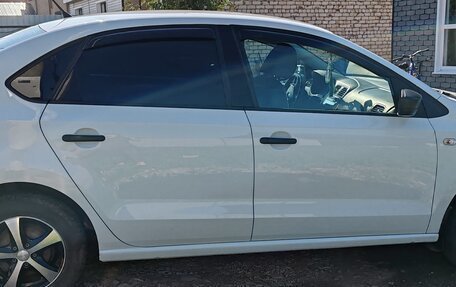 Volkswagen Polo VI (EU Market), 2015 год, 800 000 рублей, 4 фотография