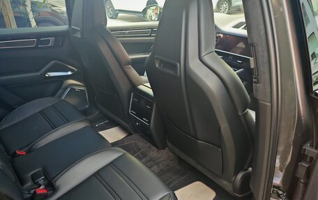 Porsche Cayenne III, 2019 год, 15 000 000 рублей, 6 фотография