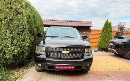 Chevrolet Tahoe III, 2008 год, 1 800 000 рублей, 3 фотография