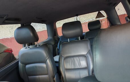 Toyota Previa II, 2001 год, 850 000 рублей, 6 фотография