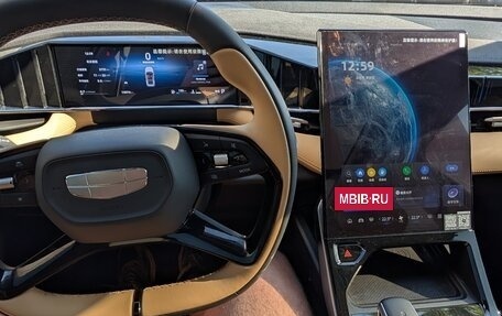 Geely Atlas, 2023 год, 2 500 000 рублей, 13 фотография