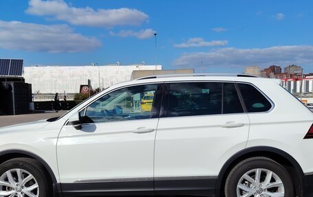 Volkswagen Tiguan II, 2018 год, 2 200 000 рублей, 4 фотография