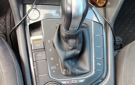 Volkswagen Tiguan II, 2018 год, 2 200 000 рублей, 9 фотография