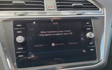 Volkswagen Tiguan II, 2018 год, 2 200 000 рублей, 11 фотография