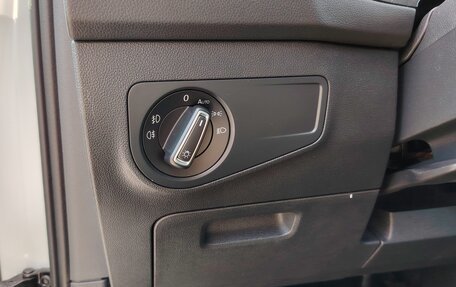 Volkswagen Tiguan II, 2018 год, 2 200 000 рублей, 18 фотография