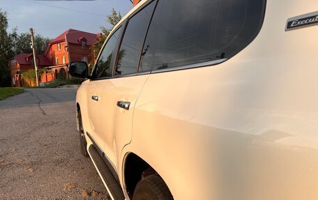 Toyota Land Cruiser 200, 2018 год, 7 300 000 рублей, 10 фотография