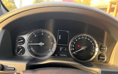 Toyota Land Cruiser 200, 2018 год, 7 300 000 рублей, 15 фотография