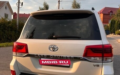 Toyota Land Cruiser 200, 2018 год, 7 300 000 рублей, 7 фотография