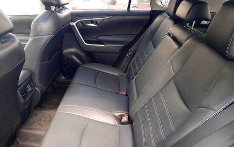 Toyota RAV4, 2021 год, 4 250 000 рублей, 19 фотография