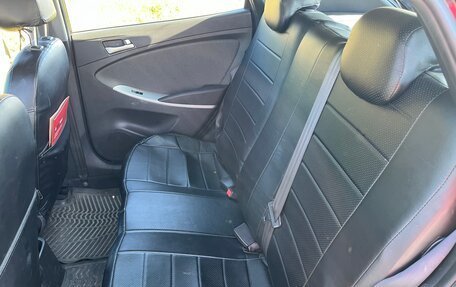 Hyundai Solaris II рестайлинг, 2013 год, 850 000 рублей, 20 фотография