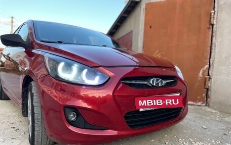 Hyundai Solaris II рестайлинг, 2011 год, 700 000 рублей, 6 фотография