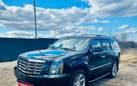 Cadillac Escalade III, 2010 год, 1 600 000 рублей, 3 фотография