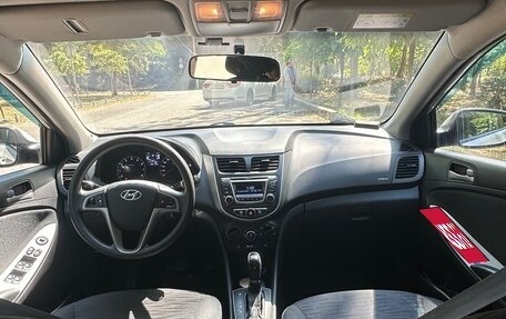 Hyundai Solaris II рестайлинг, 2015 год, 1 200 000 рублей, 5 фотография