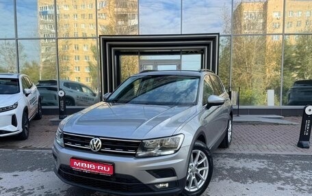 Volkswagen Tiguan II, 2018 год, 2 075 000 рублей, 1 фотография
