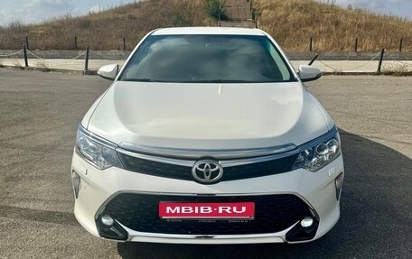 Toyota Camry, 2017 год, 2 100 000 рублей, 1 фотография
