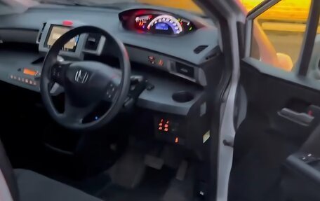 Honda Freed I, 2012 год, 1 390 000 рублей, 16 фотография