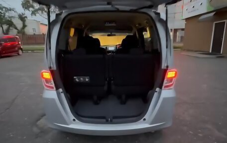 Honda Freed I, 2012 год, 1 390 000 рублей, 19 фотография