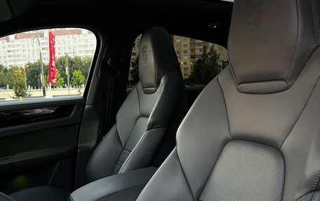 Porsche Cayenne III, 2020 год, 9 990 000 рублей, 11 фотография