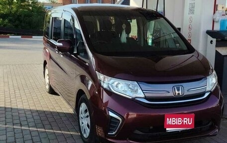 Honda Stepwgn IV, 2019 год, 2 400 000 рублей, 1 фотография