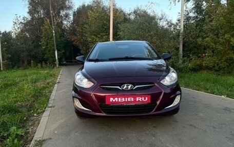 Hyundai Solaris II рестайлинг, 2012 год, 635 000 рублей, 7 фотография