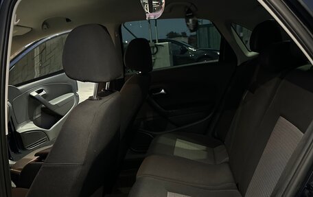 Volkswagen Polo VI (EU Market), 2013 год, 850 000 рублей, 32 фотография