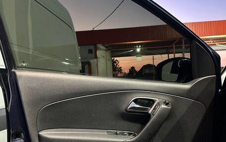 Volkswagen Polo VI (EU Market), 2013 год, 850 000 рублей, 33 фотография