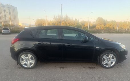 Opel Astra J, 2011 год, 730 000 рублей, 6 фотография