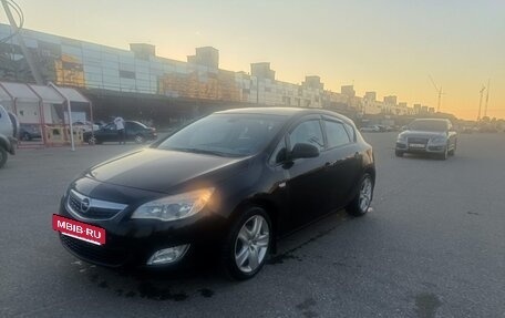 Opel Astra J, 2011 год, 730 000 рублей, 3 фотография