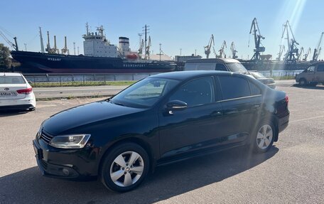 Volkswagen Jetta VI, 2012 год, 999 000 рублей, 1 фотография