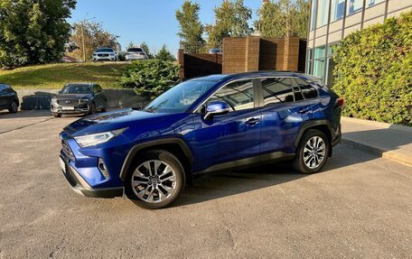 Toyota RAV4, 2022 год, 4 190 000 рублей, 7 фотография