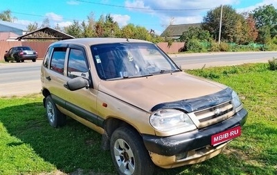 Chevrolet Niva I рестайлинг, 2004 год, 225 000 рублей, 1 фотография