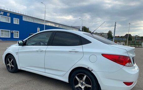 Hyundai Solaris II рестайлинг, 2012 год, 650 000 рублей, 6 фотография