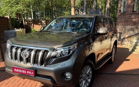 Toyota Land Cruiser Prado 150 рестайлинг 2, 2014 год, 4 500 000 рублей, 1 фотография