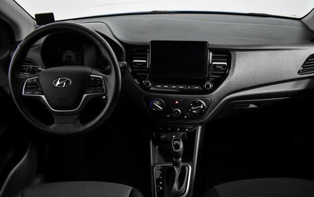 Hyundai Solaris II рестайлинг, 2021 год, 1 590 000 рублей, 13 фотография