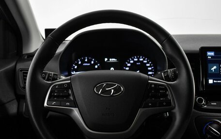 Hyundai Solaris II рестайлинг, 2021 год, 1 590 000 рублей, 17 фотография