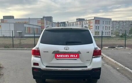 Toyota Highlander III, 2012 год, 2 300 000 рублей, 5 фотография