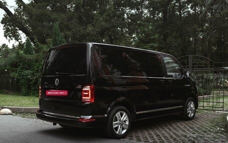 Volkswagen Multivan T6 рестайлинг, 2017 год, 3 899 000 рублей, 7 фотография