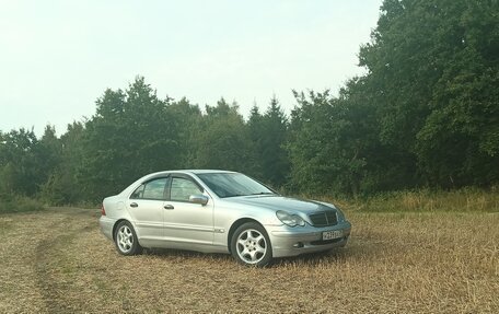 Mercedes-Benz C-Класс, 2002 год, 540 000 рублей, 2 фотография