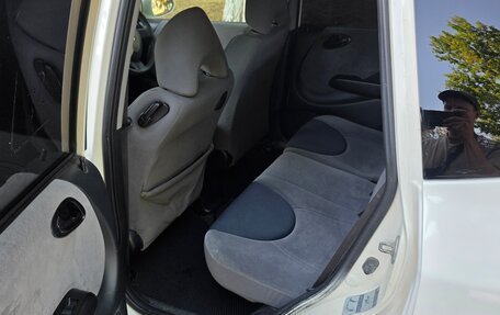 Honda Fit III, 2002 год, 405 000 рублей, 10 фотография