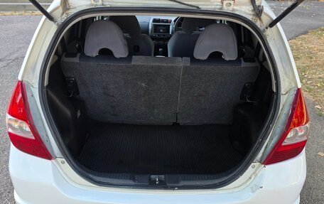 Honda Fit III, 2002 год, 405 000 рублей, 13 фотография