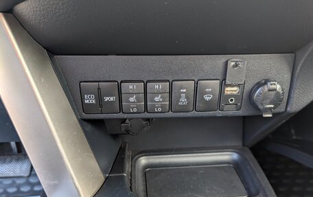 Toyota RAV4, 2013 год, 1 800 000 рублей, 14 фотография