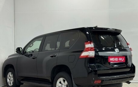 Toyota Land Cruiser Prado 150 рестайлинг 2, 2017 год, 3 950 000 рублей, 4 фотография