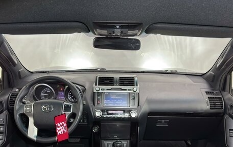 Toyota Land Cruiser Prado 150 рестайлинг 2, 2017 год, 3 950 000 рублей, 12 фотография