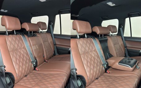 Toyota Land Cruiser Prado 150 рестайлинг 2, 2017 год, 3 950 000 рублей, 15 фотография
