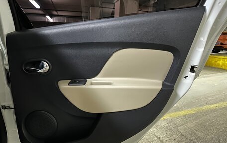 Renault Logan II, 2016 год, 1 050 000 рублей, 36 фотография