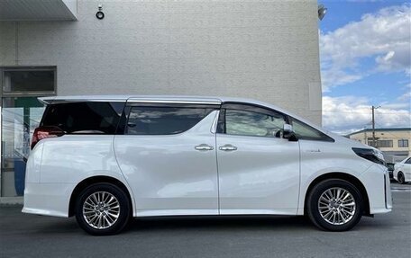 Toyota Alphard III, 2022 год, 3 616 000 рублей, 7 фотография