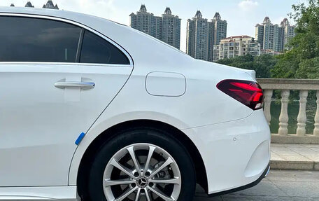 Mercedes-Benz A-Класс, 2022 год, 1 770 000 рублей, 10 фотография