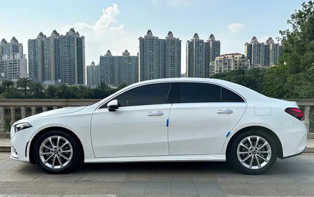 Mercedes-Benz A-Класс, 2022 год, 1 770 000 рублей, 9 фотография