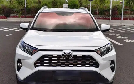 Toyota RAV4, 2022 год, 2 230 000 рублей, 8 фотография